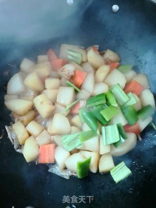 烩萝卜菜做法，家常美食烹饪指南